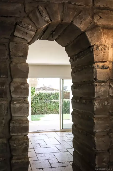 Entry Way - 1134 Mcdonald Rd, Fallbrook, CA 92028 photo 8 of 8