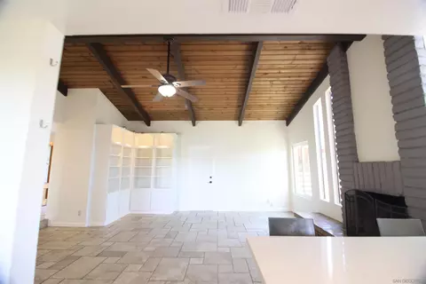 Living - 1134 Mcdonald Rd, Fallbrook, CA 92028 photo 15 of 24