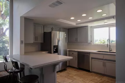 Kitchen - 1134 Mcdonald Rd, Fallbrook, CA 92028 photo 2 of 7