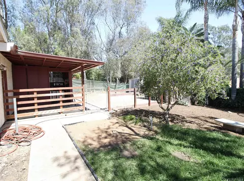 Exterior - 1134 Mcdonald Rd, Fallbrook, CA 92028 photo 7 of 16