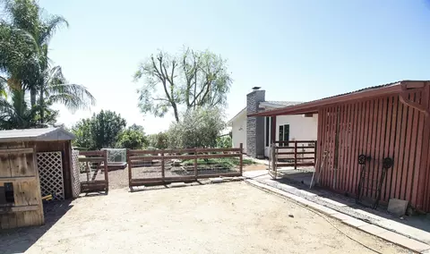 Exterior - 1134 Mcdonald Rd, Fallbrook, CA 92028 photo 9 of 16