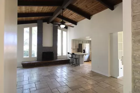 Living - 1134 Mcdonald Rd, Fallbrook, CA 92028 photo 11 of 24