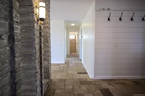 Entry Way - 1134 Mcdonald Rd, Fallbrook, CA 92028 photo 7 of 8
