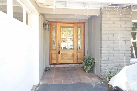 Entry Way - 1134 Mcdonald Rd, Fallbrook, CA 92028 photo 1 of 8