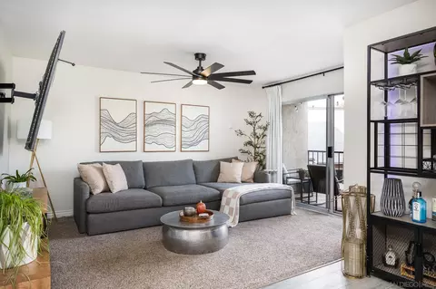 832 Kalpati Cir #E, Carlsbad, CA 92008