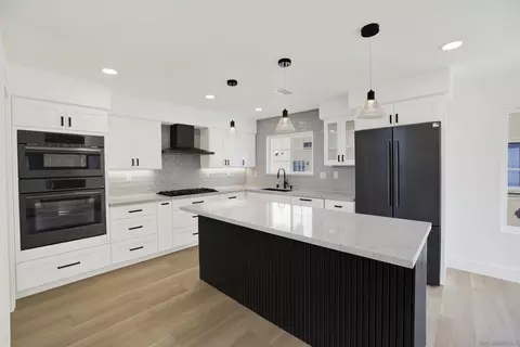 12523 El Camino Real #A, San Diego, CA 92130