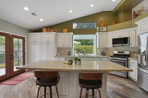 Kitchen - 397 Moonstone Bay, Oceanside, CA 92057 photo 2 of 3