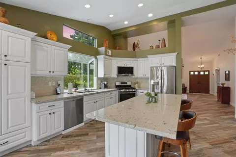 Kitchen - 397 Moonstone Bay, Oceanside, CA 92057 photo 1 of 3