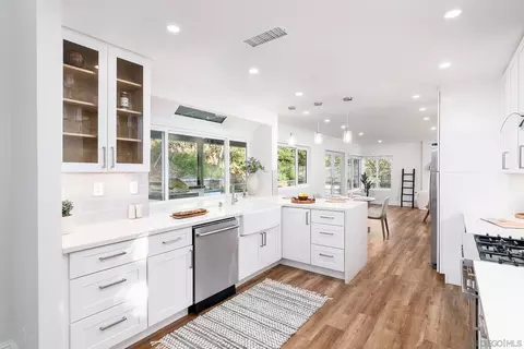Kitchen - 534 Shanas, Encinitas, CA 92024 photo 1 of 3