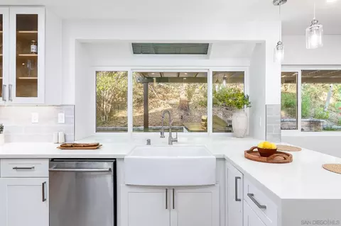 Kitchen - 534 Shanas, Encinitas, CA 92024 photo 3 of 3