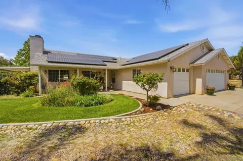 2417 Robertson, Ramona, CA 92065