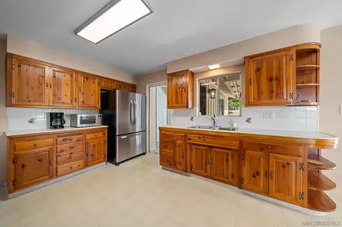 Kitchen - 3958 Kenwood Dr, Spring Valley, CA 91977 photo 2 of 3