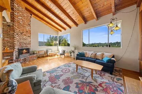 Living - 3958 Kenwood Dr, Spring Valley, CA 91977 photo 1 of 1