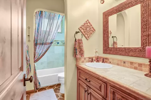 Bath - 584 S Grade, Alpine, CA 91901 photo 3 of 3