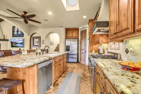 Kitchen - 584 S Grade, Alpine, CA 91901 photo 1 of 4