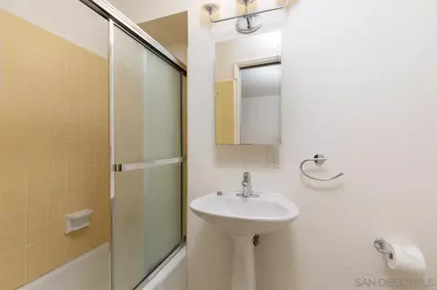 Bath - 1620 Pomona, Coronado, CA 92118 photo 2 of 2