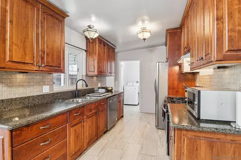 Kitchen - 1097 Wayside Ave, El Cajon, CA 92021 photo 2 of 3