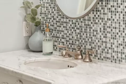 Bath - 1099 1st #211, Coronado, CA 92118 photo 2 of 6