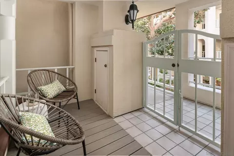 Exterior - 1099 1st #211, Coronado, CA 92118 photo 4 of 4
