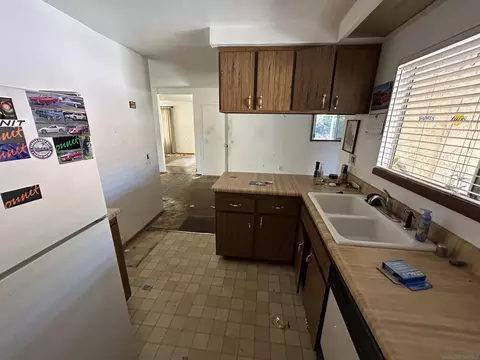 Kitchen - 3164 Carr Dr, Oceanside, CA 92056 photo 2 of 2