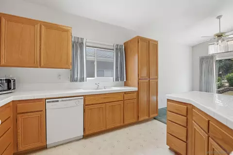 29704 Platanus Dr, Escondido, CA 92026 photo 6