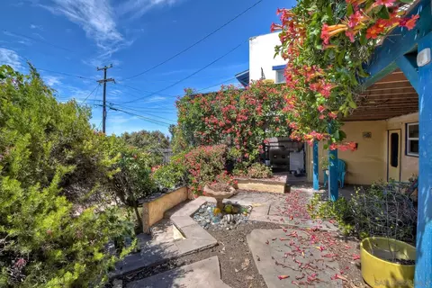 Exterior - 425 S Horne St, Oceanside, CA 92054 photo 6 of 8
