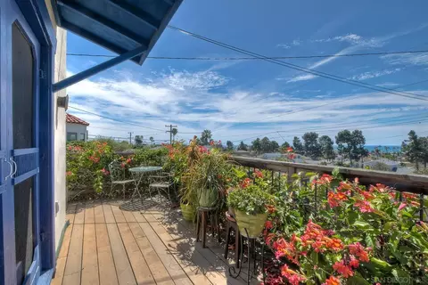 Exterior - 425 S Horne St, Oceanside, CA 92054 photo 8 of 8