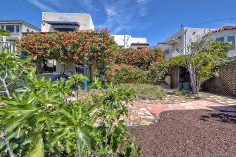 Exterior - 425 S Horne St, Oceanside, CA 92054 photo 4 of 8