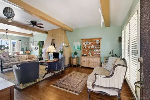 Living - 425 S Horne St, Oceanside, CA 92054 photo 1 of 6