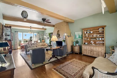 Living - 425 S Horne St, Oceanside, CA 92054 photo 2 of 6