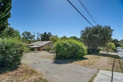 Exterior - 951 Beverly, Vista, CA 92084 photo 12 of 14
