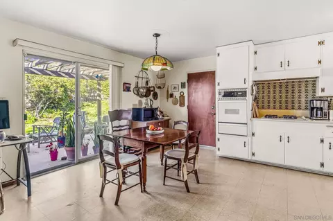 926 Nolbey St, Cardiff By The Sea, CA 92007