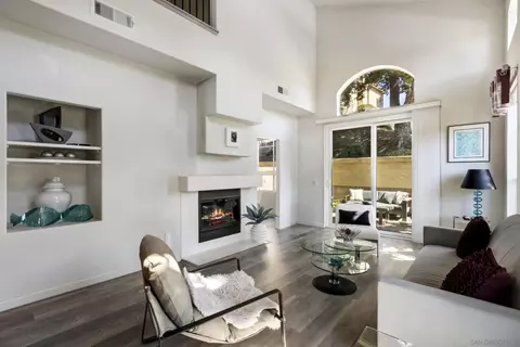 3696 Ruette De Vl, San Diego, CA 92130