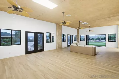 Living - 3725 Via Cielo Azul, Alpine, CA 91901 photo 3 of 5