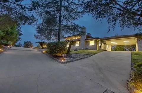 Exterior - 3725 Via Cielo Azul, Alpine, CA 91901 photo 15 of 17