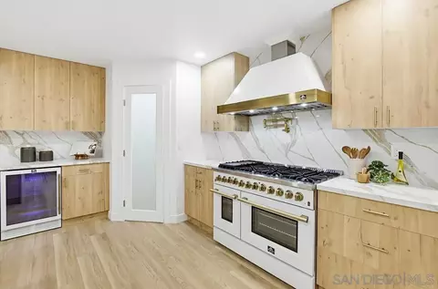Kitchen - 3725 Via Cielo Azul, Alpine, CA 91901 photo 2 of 2
