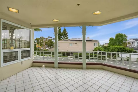 Exterior - 1099 1st St #223, Coronado, CA 92118 photo 4 of 6
