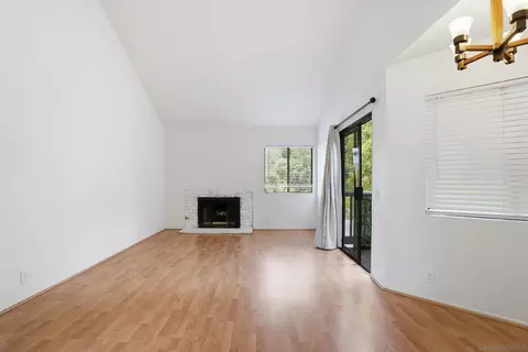 Living - 3039 Brookpine, Spring Valley, CA 91978 photo 3 of 5