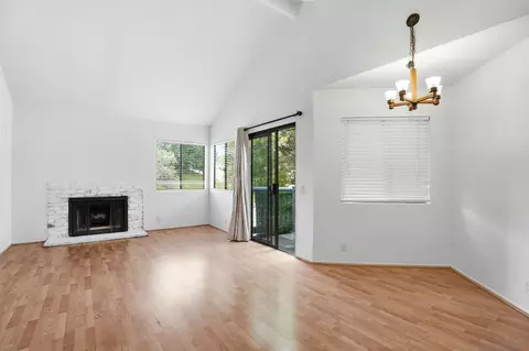 Living - 3039 Brookpine, Spring Valley, CA 91978 photo 2 of 5