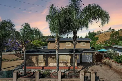 5806 Lynn St, San Diego, CA 92105