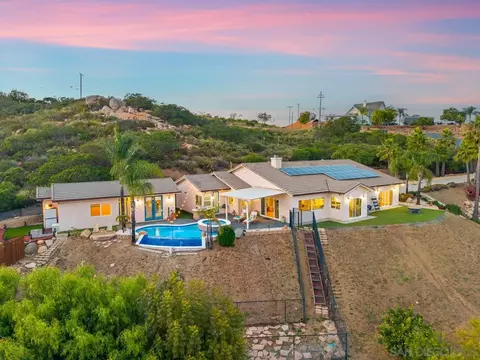 408 Alta Ln, El Cajon, CA 92021