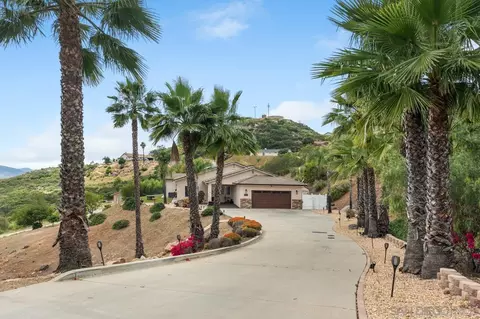 408 Alta Ln, El Cajon, CA 92021