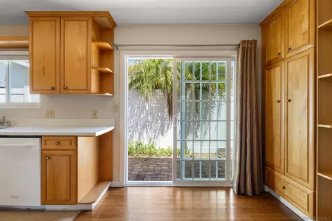 Kitchen - 1602 Grandview St, Oceanside, CA 92054 photo 1 of 4