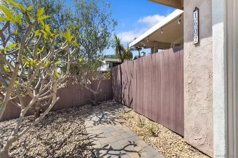 Exterior - 1602 Grandview St, Oceanside, CA 92054 photo 2 of 7