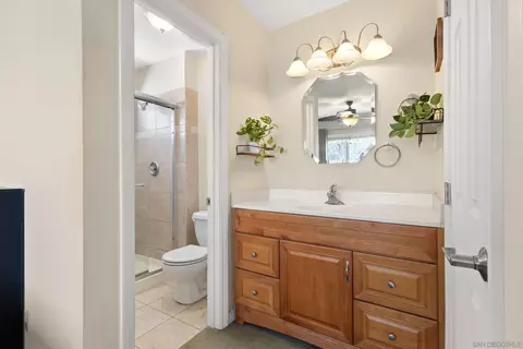 Bath - 1602 Grandview St, Oceanside, CA 92054 photo 1 of 3