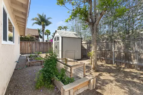 Exterior - 1602 Grandview St, Oceanside, CA 92054 photo 5 of 7