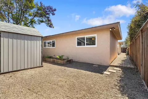 Exterior - 1602 Grandview St, Oceanside, CA 92054 photo 4 of 7