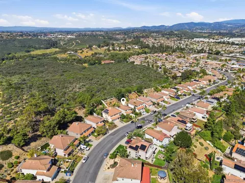 View/Area - 2323 Brookhaven Pass, Vista, CA 92081 photo 2 of 2