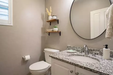 1132 Cherry Tree Ln, Vista, CA 92084 photo 10