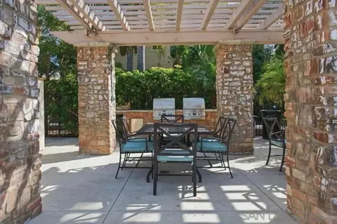 1132 Cherry Tree Ln, Vista, CA 92084 photo 21